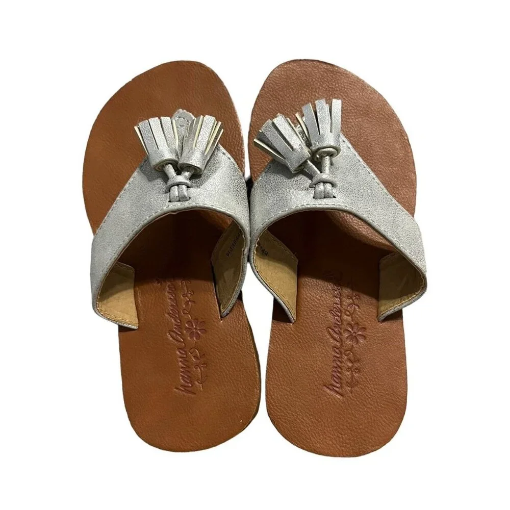 NEW Hanna Andersson 9/10 M Silver Tassel Thongs Flip Flops Sandals